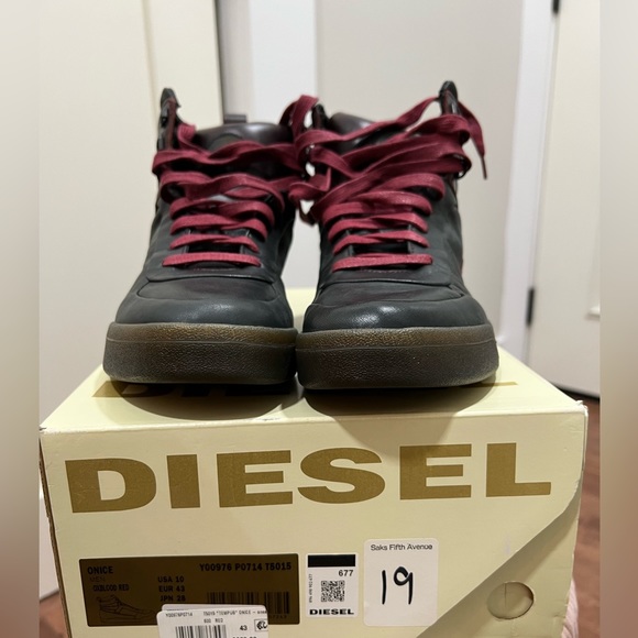 Diesel men’s high top shoe - Picture 5 of 5